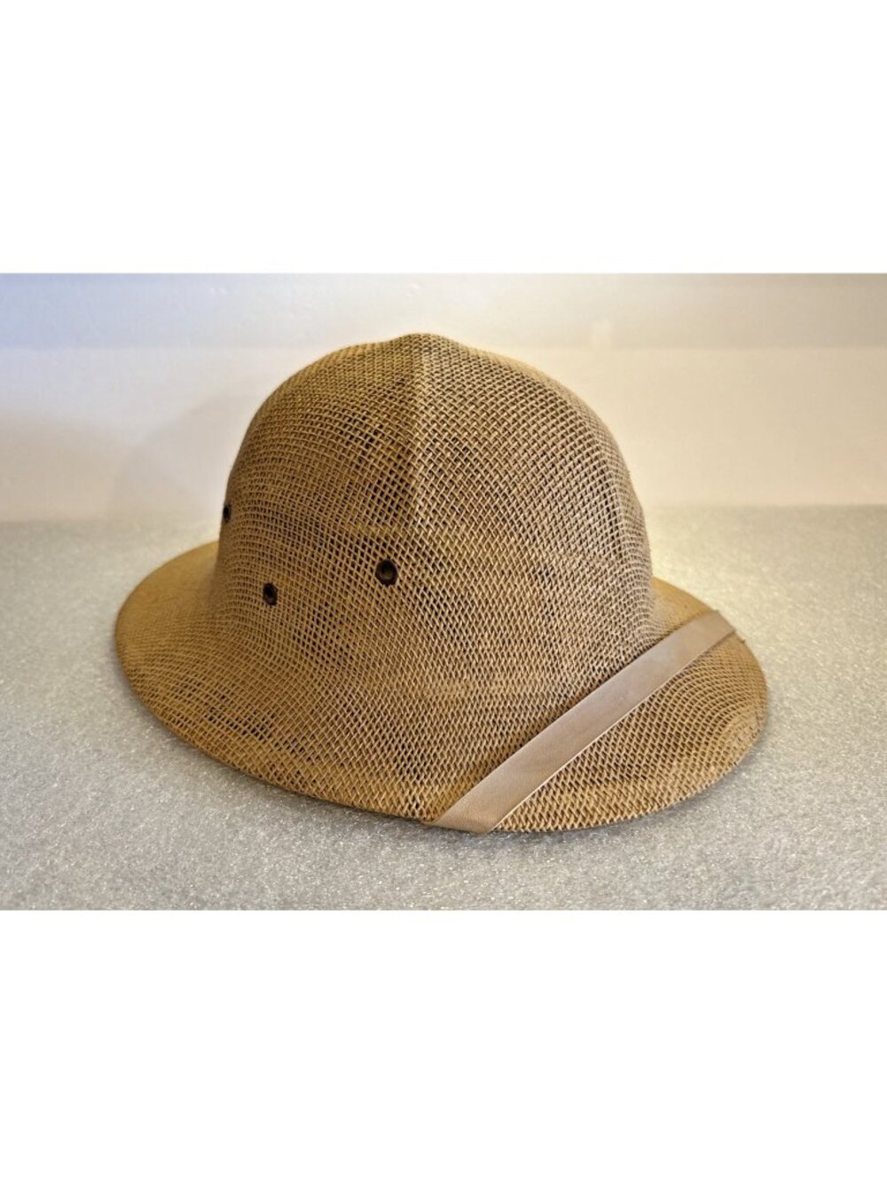 Straw Safari Pith Helmet Hat Padded Forehead Band Adjustable Size Gardening NEW
